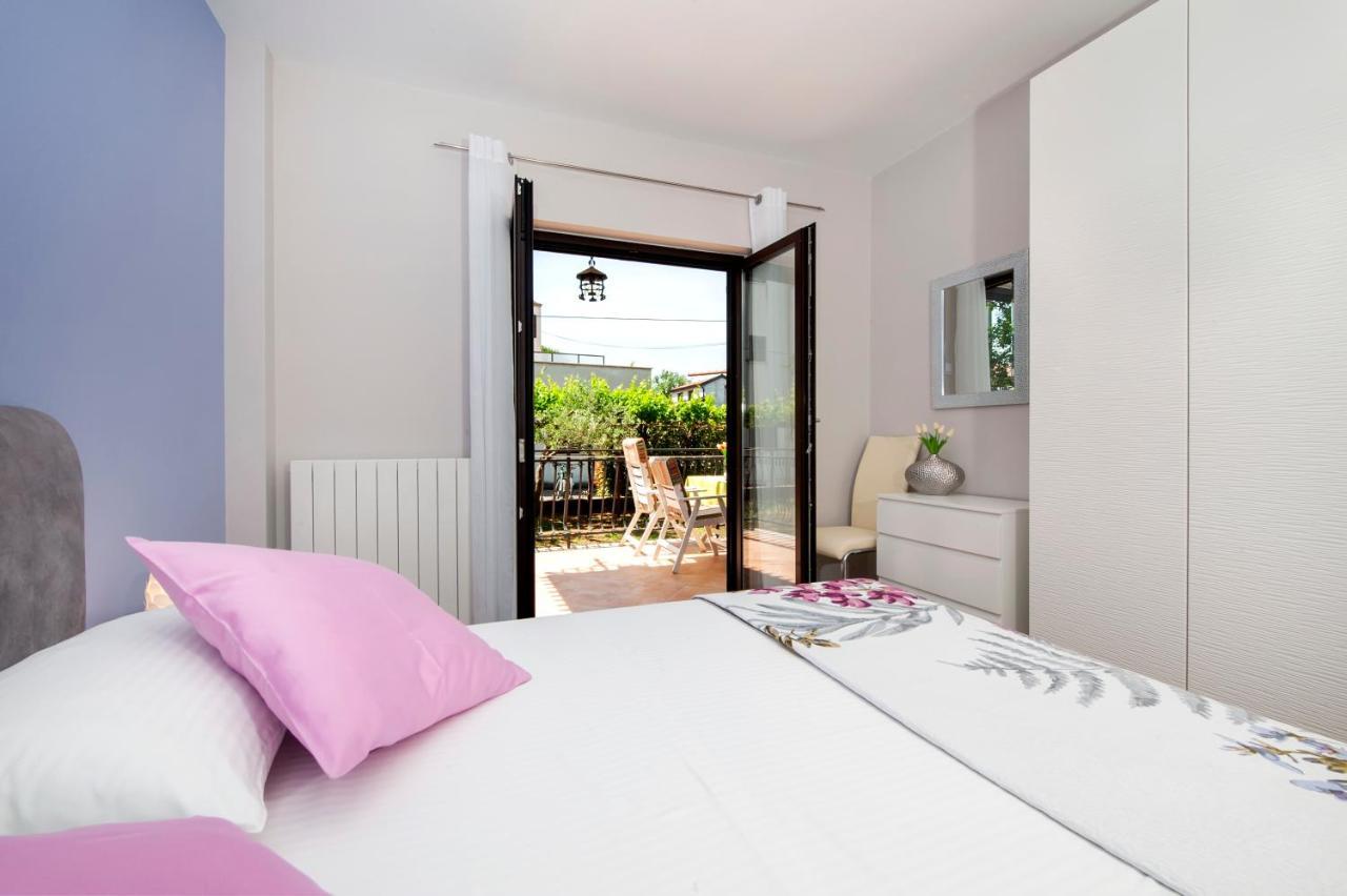 Apartments Modrusan โรวีน ภายนอก รูปภาพ